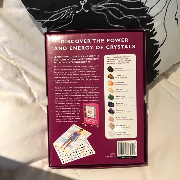 New in Box Discovering Crystals  book and set - Picture 2 of 6